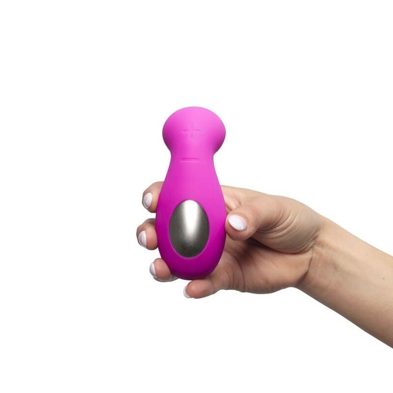 KIIROO - Titan & Cliona Parsett